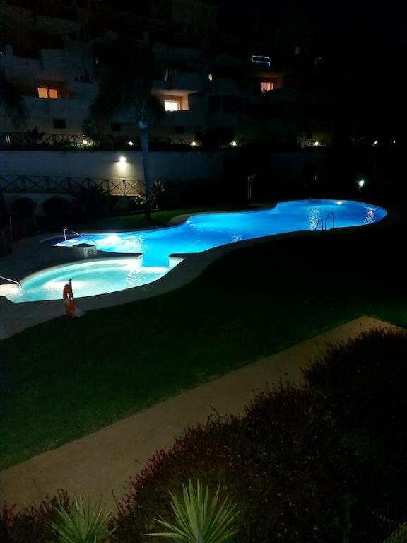 Duquesa Fairways, A Spacious Apartment With Fabulous Views And Facilities มานิลบา ภายนอก รูปภาพ